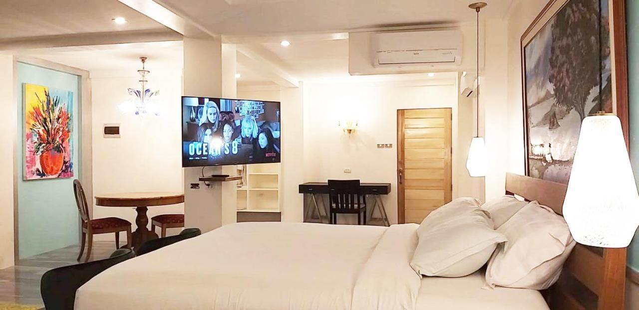 The Carmelence View Bed & Breakfast Tagaytay City Dış mekan fotoğraf