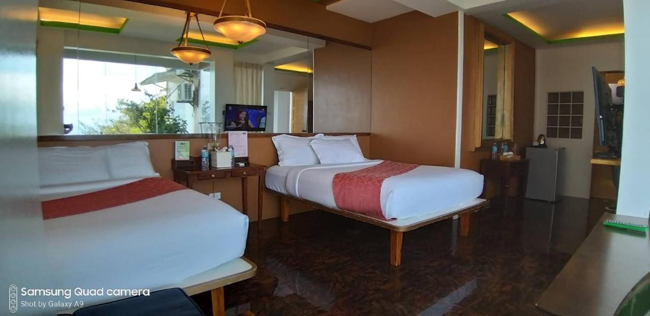 The Carmelence View Bed & Breakfast Tagaytay City Dış mekan fotoğraf