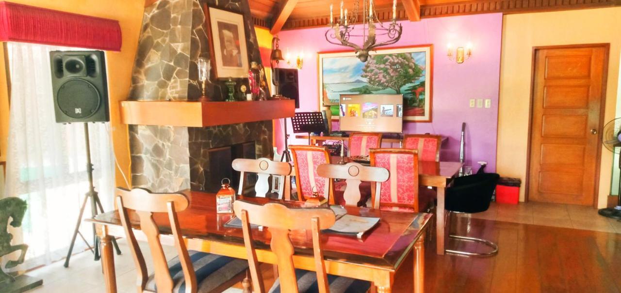 The Carmelence View Bed & Breakfast Tagaytay City Dış mekan fotoğraf